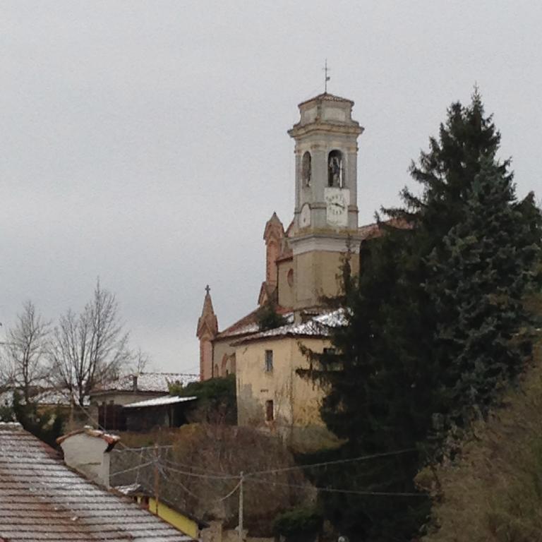 Dimora Storico Romantica Il Sole E La Luna Cerretto Langhe Exterior foto